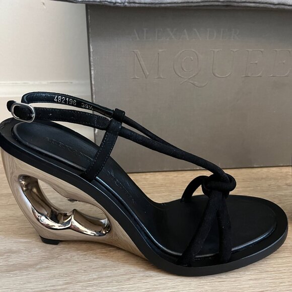 Alexander McQueen Suede Cutout Accent T-Strap Sandals  39.5 US 9.5 (fits small) - Picture 11 of 12